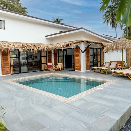 Manao Pool Villa 6 - 5 Mins Walk To The Beach เกาะลันตา ภายนอก รูปภาพ